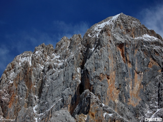 石头山