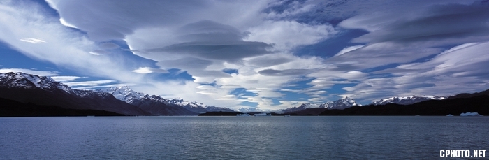 世界自然遗产阿根廷-冰川国家公园-卡拉法特澳奈里冰川远山近水、白云冰川，如同在天宇.jpg