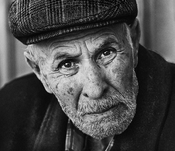 06-SALON-Stefan-S_Stojanovic-Serbia-Old-man-in-Turkey.jpg