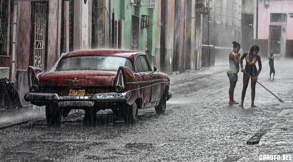 Tormenta en La Havana-CEF SILVER MEDAL.jpg
