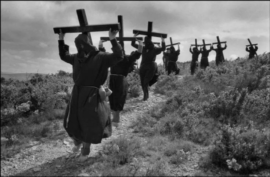 άҮĳʥߣ Pilgrimage from LumbierSpain1980  Cristina Garcia Rodero
