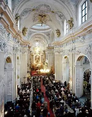 ѡԡϵУfrom the series Mass2012 © Mark Power