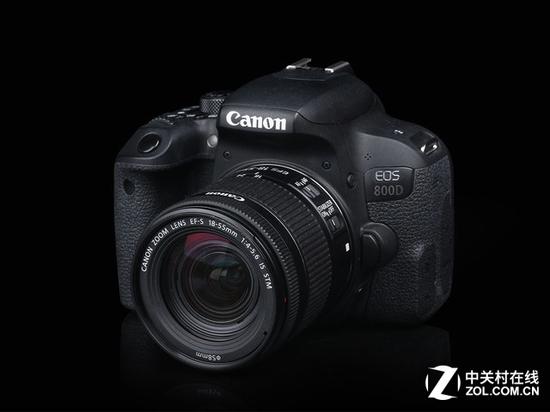 EOS 800D
