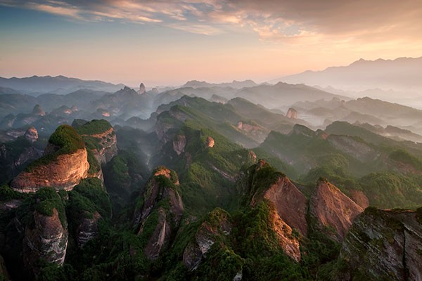 LANDSCAPES_4751_SHI_XIAOYING_Bajiaozhai-Park_11335234405ce76ca5394f4.jpg
