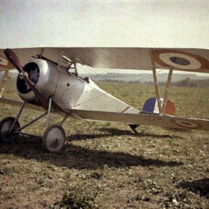 1904年——第一次世界大战的尼厄波特双翼战斗机的彩色照片