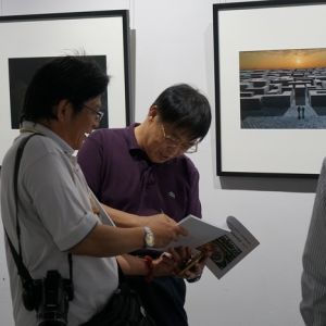 中国摄影在线第九届国际摄影展览预展暨展览画册首发仪式举办