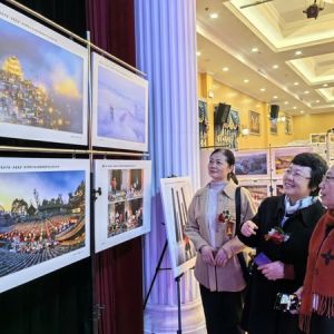 第二届“陕川鄂贵”女摄影人艺术联展在西安开幕 共展出135幅摄影作品
